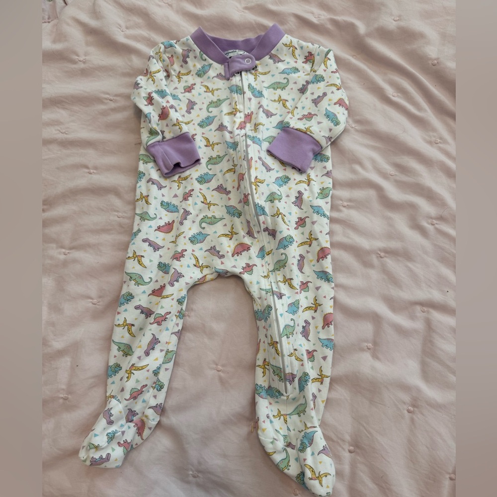Magnolia Baby Dinos 6m
